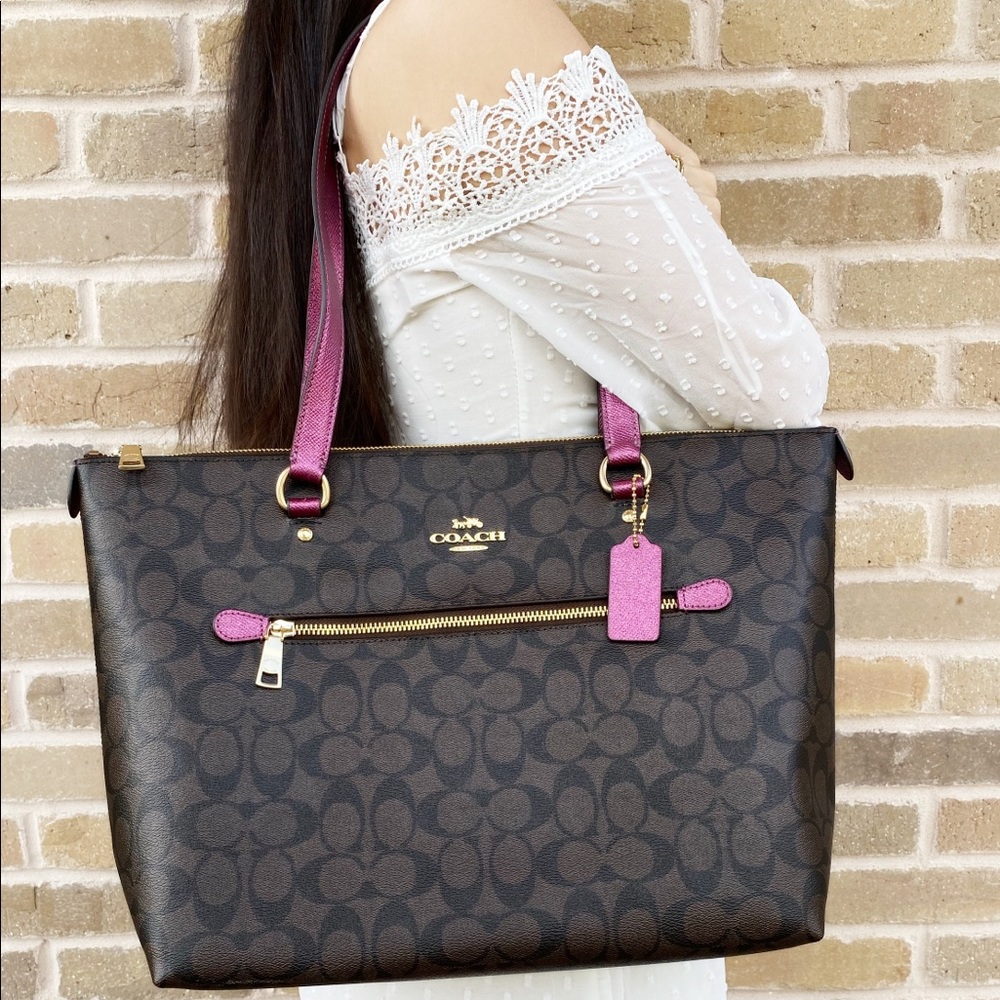Gaby’sBags👜💕-NWT Coach city zip tote - Picture 5 of 7